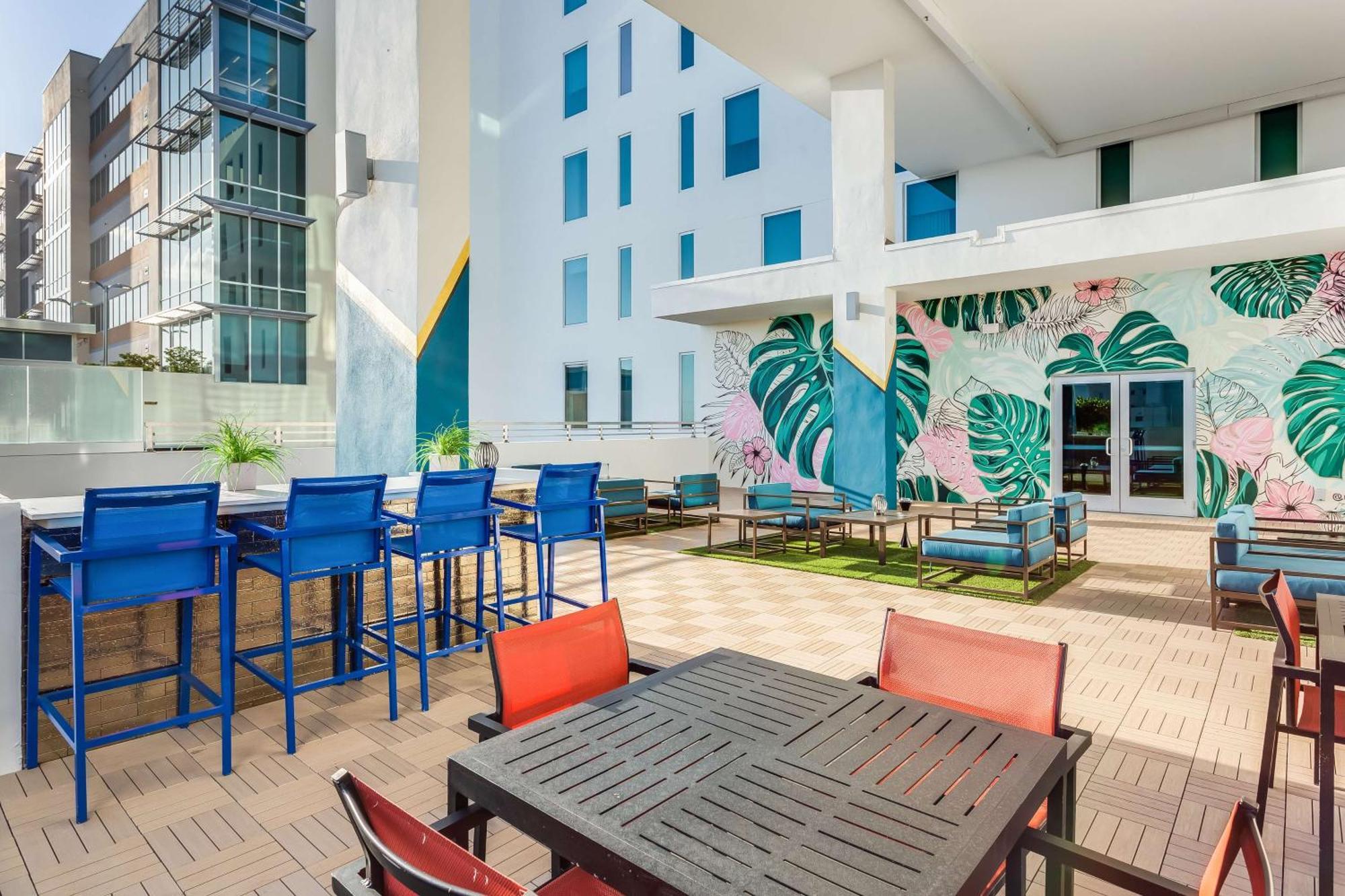 Serena Hotel Aventura Miami, Tapestry Collection By Hilton Bagian luar foto