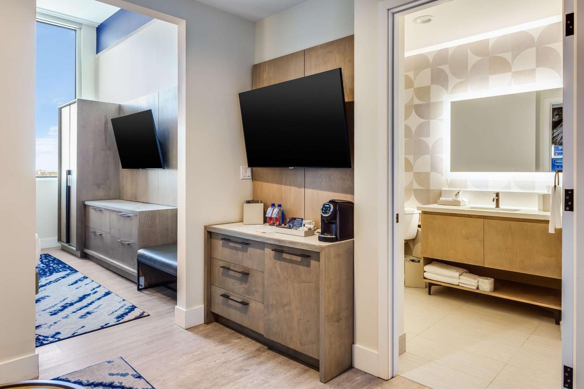 Serena Hotel Aventura Miami, Tapestry Collection By Hilton Bagian luar foto