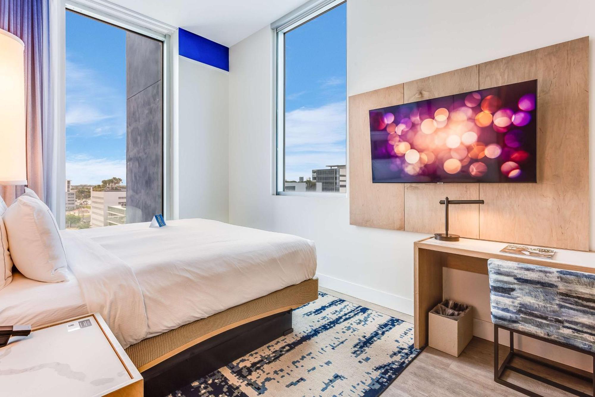 Serena Hotel Aventura Miami, Tapestry Collection By Hilton Bagian luar foto