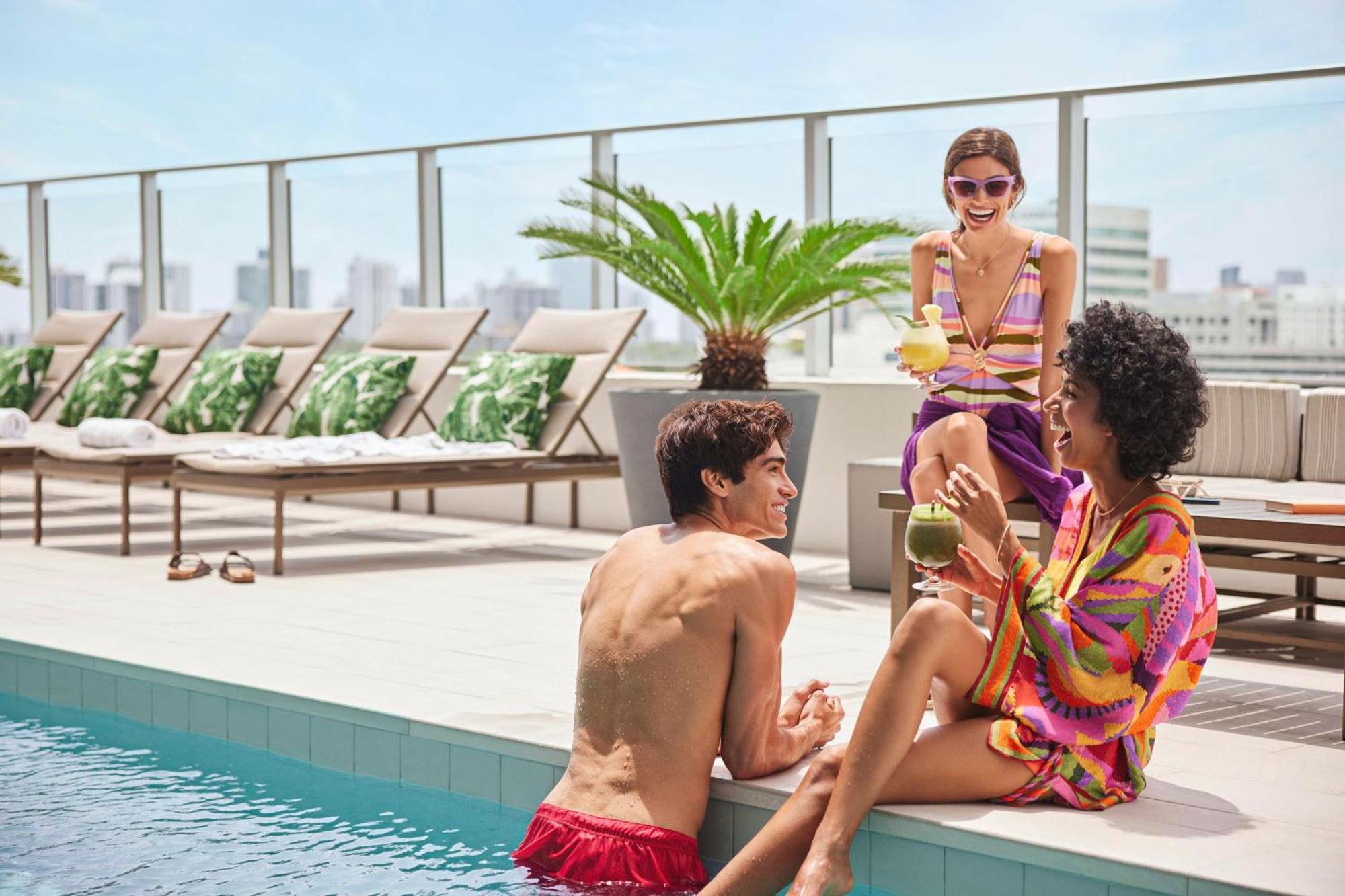 Serena Hotel Aventura Miami, Tapestry Collection By Hilton Bagian luar foto