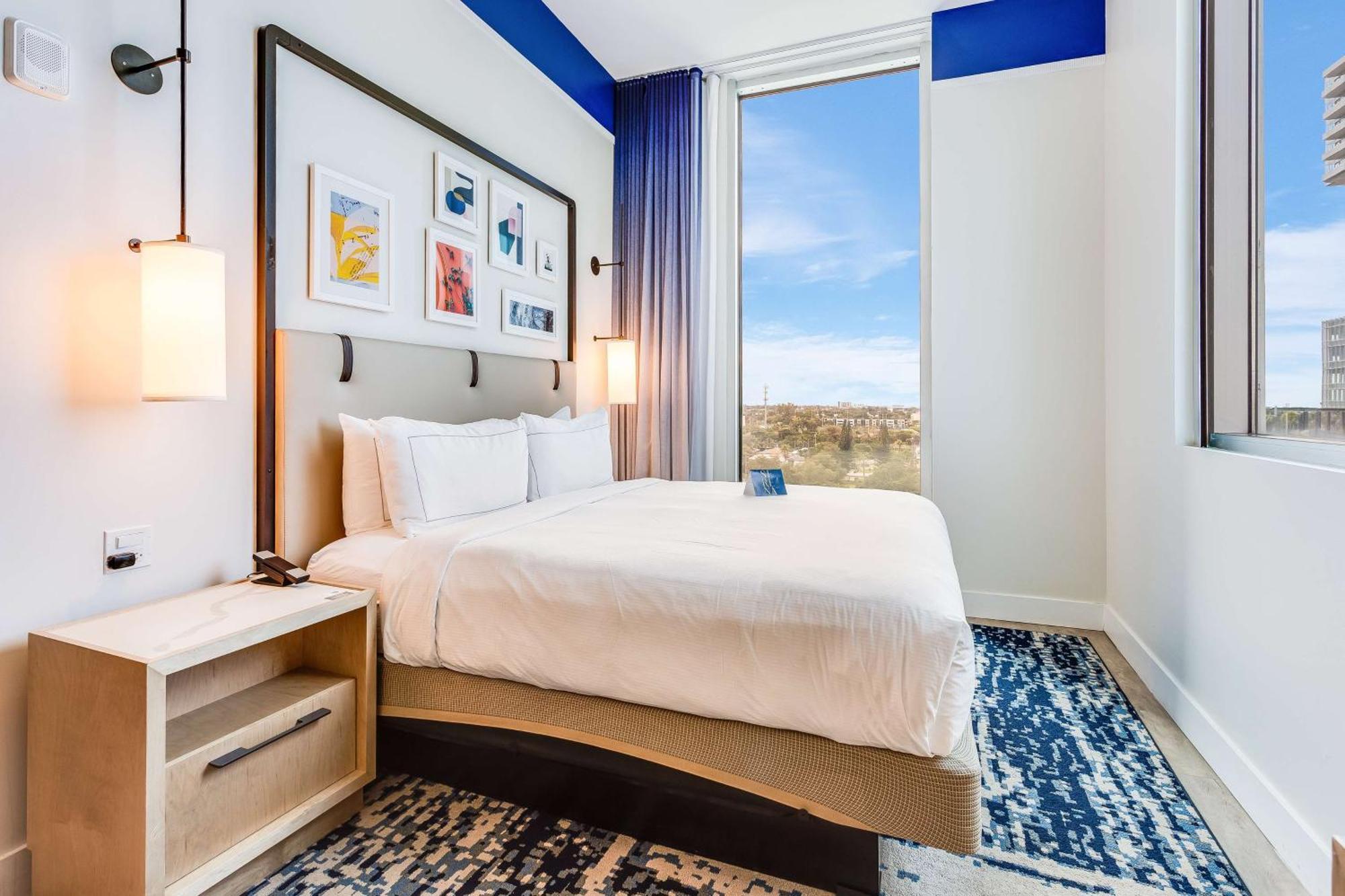 Serena Hotel Aventura Miami, Tapestry Collection By Hilton Bagian luar foto