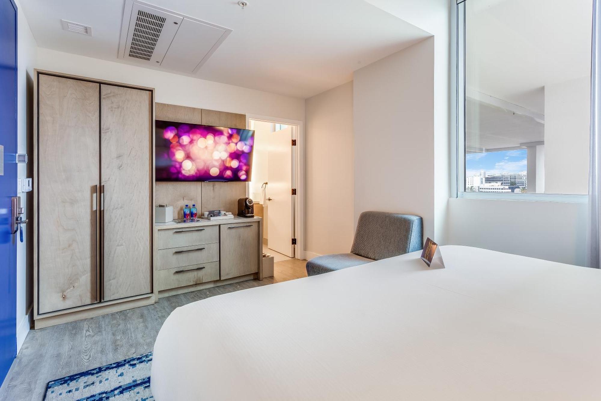 Serena Hotel Aventura Miami, Tapestry Collection By Hilton Bagian luar foto